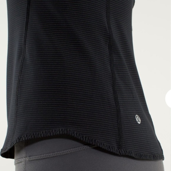LULULEMON | Run: Fast Track Short Sleeve Sz 6 US - Picture 8 of 9